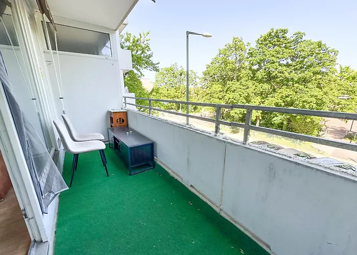 Ruhiges Apartment, Balkon, U-bahn * München