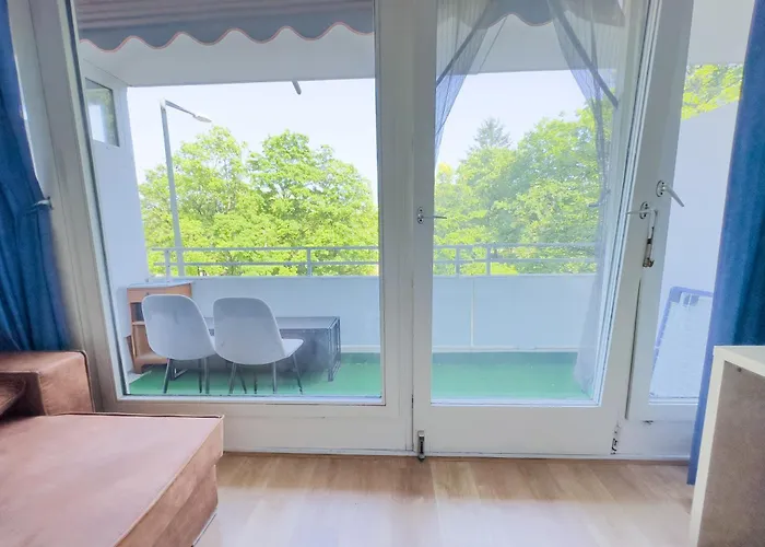Ruhiges Apartment, Balkon, U-bahn Appartement München